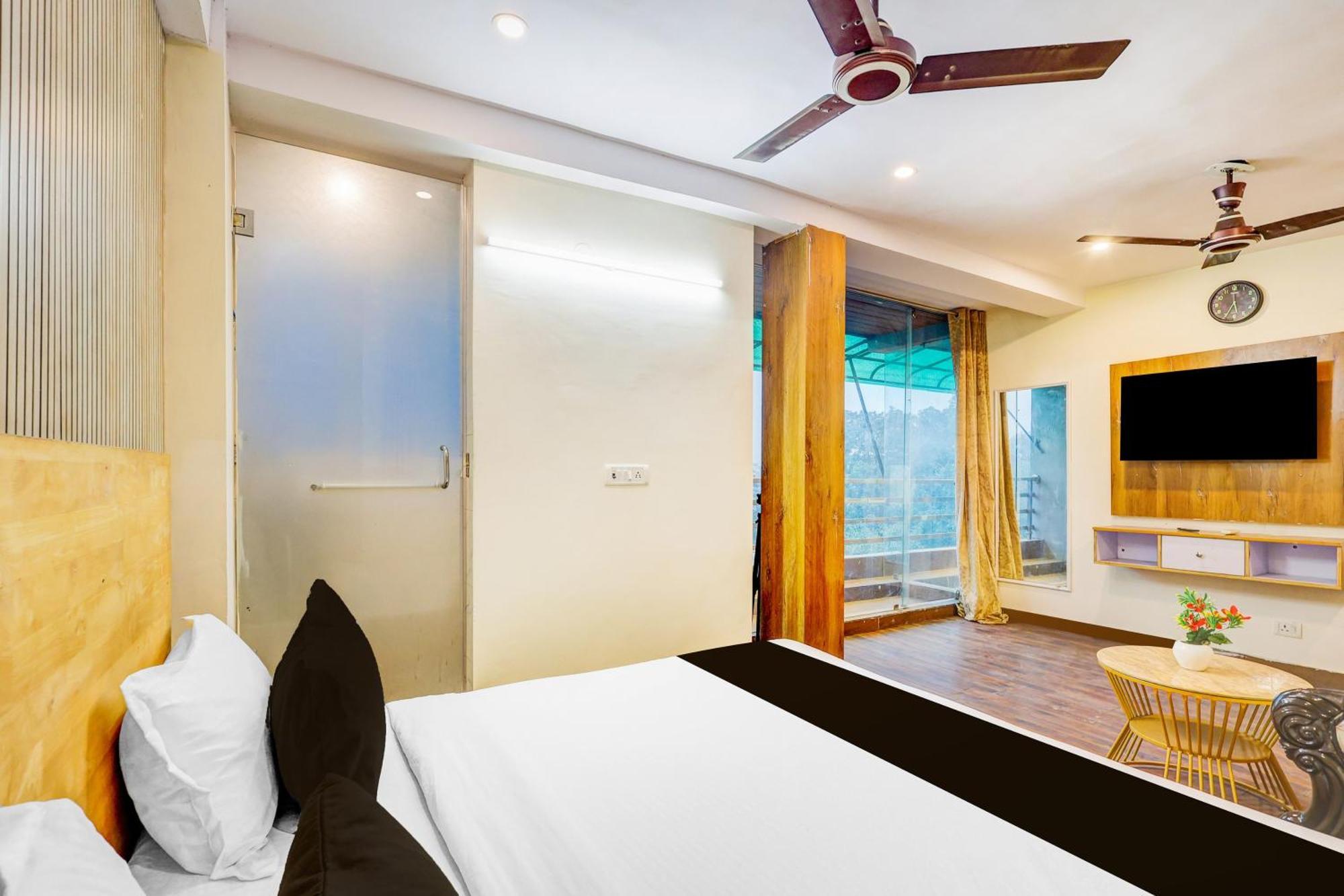 Hotel O Hari Nagar Ashram Ню Делхи Екстериор снимка