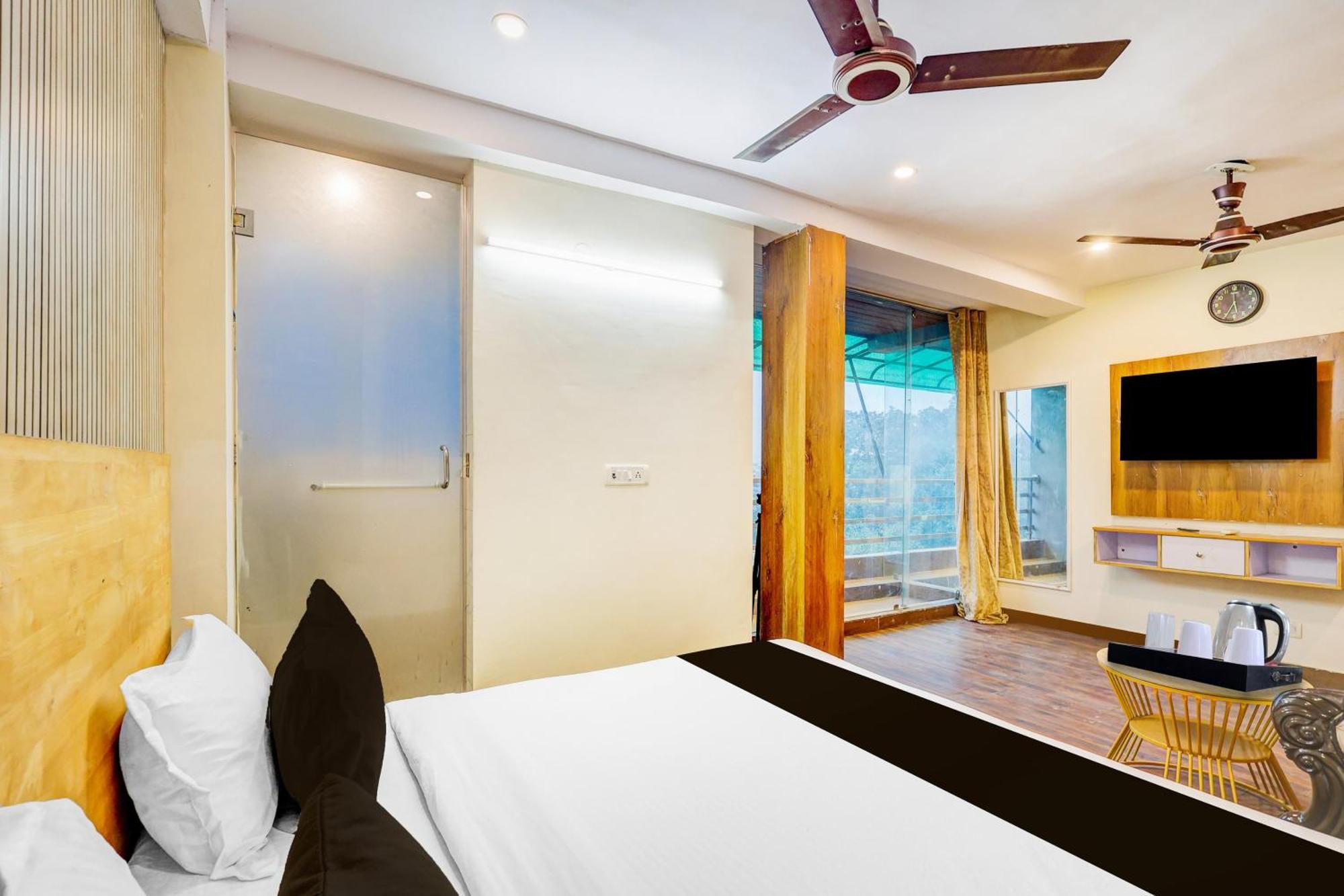 Hotel O Hari Nagar Ashram Ню Делхи Екстериор снимка