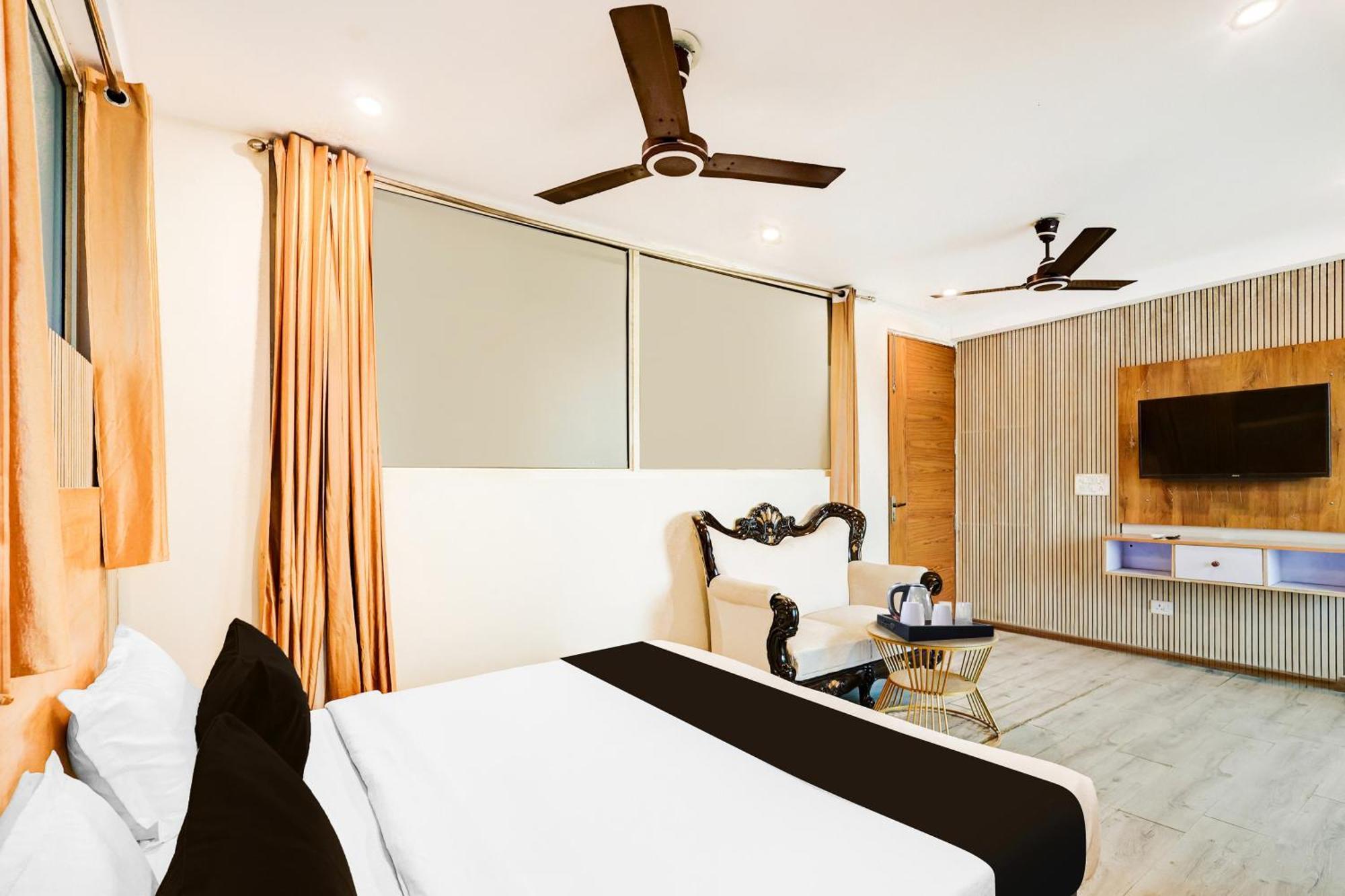 Hotel O Hari Nagar Ashram Ню Делхи Екстериор снимка