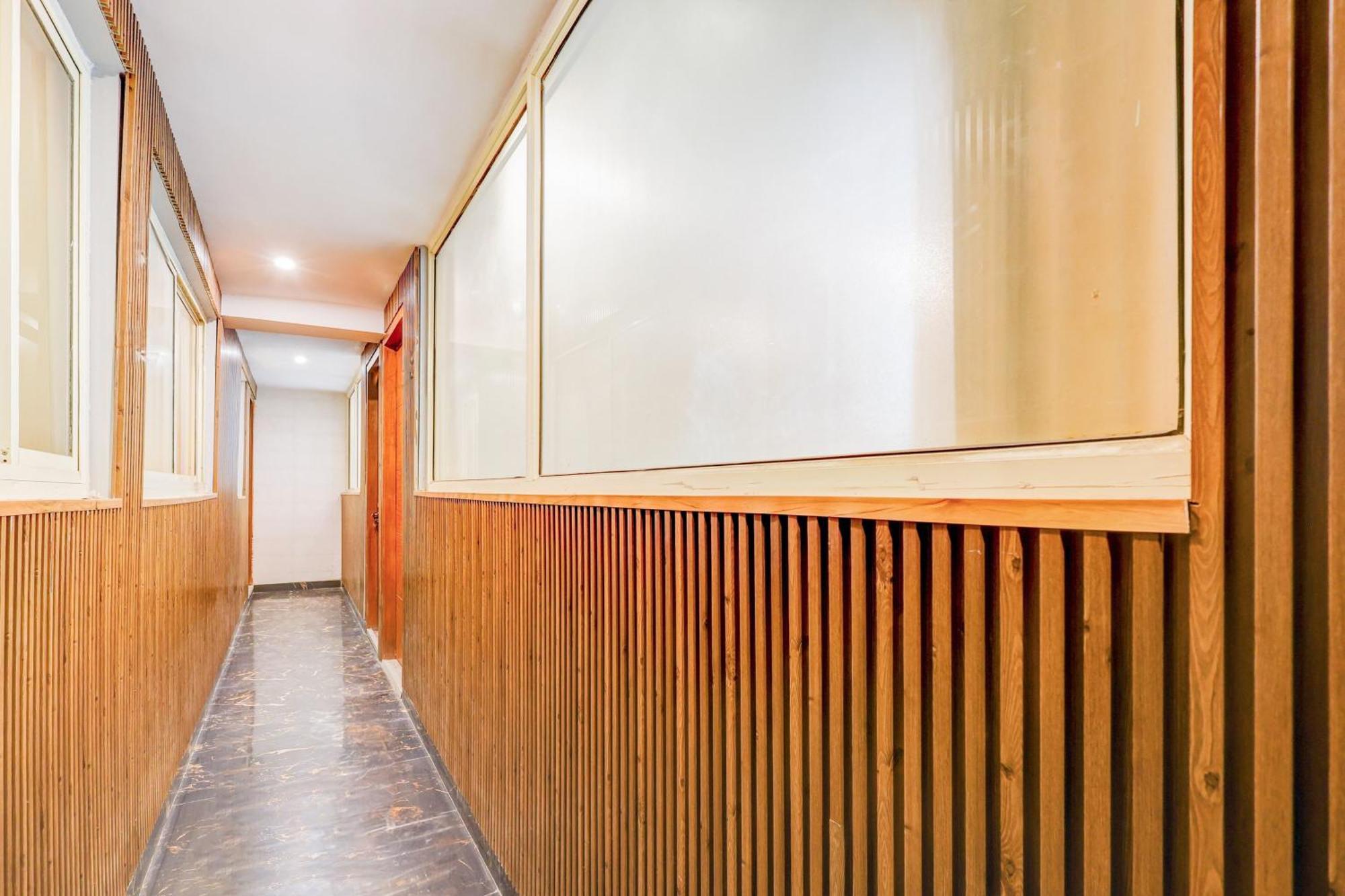 Hotel O Hari Nagar Ashram Ню Делхи Екстериор снимка