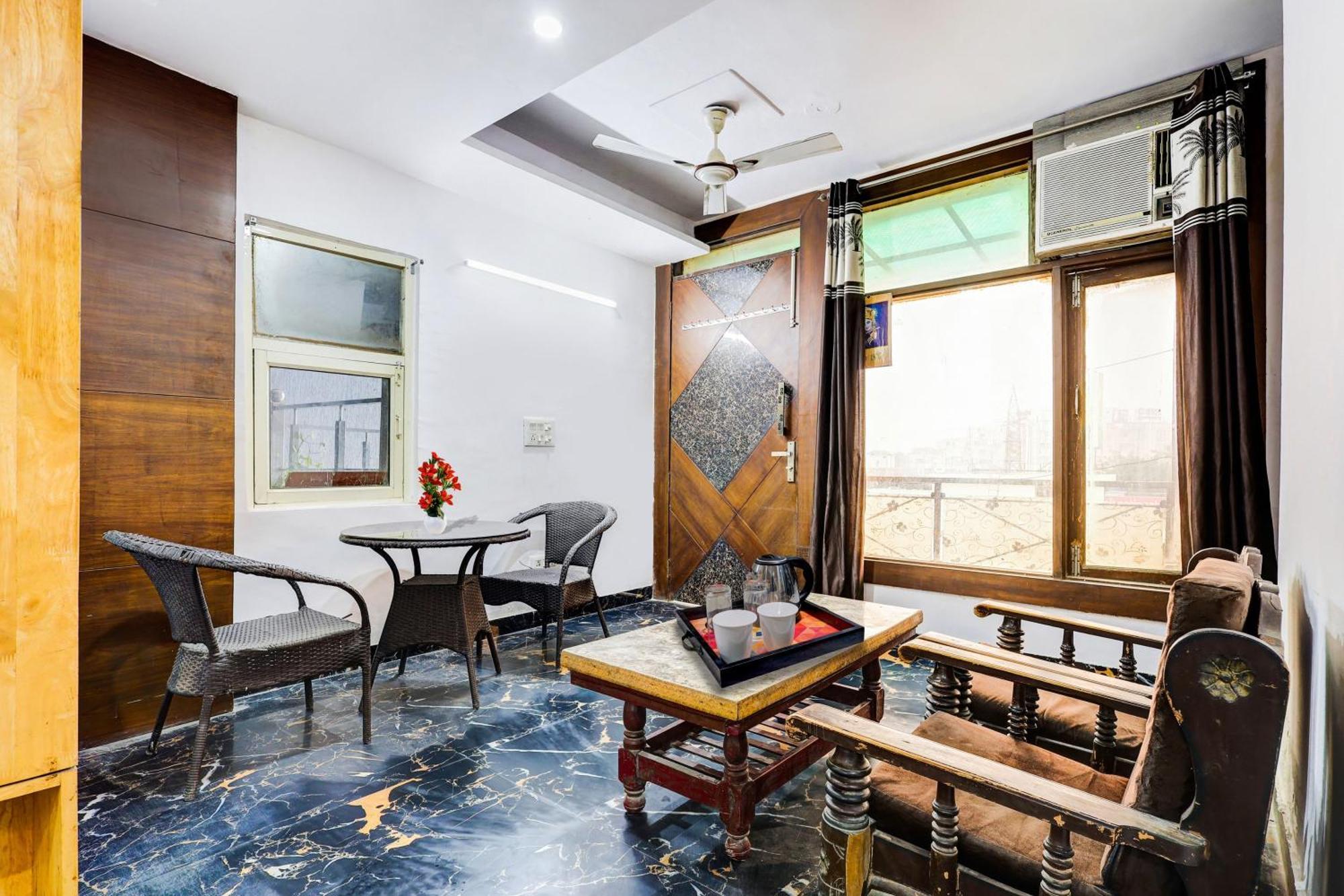 Hotel O Hari Nagar Ashram Ню Делхи Екстериор снимка