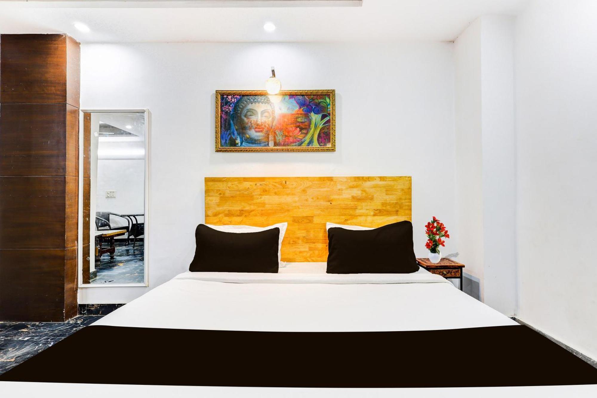 Hotel O Hari Nagar Ashram Ню Делхи Екстериор снимка